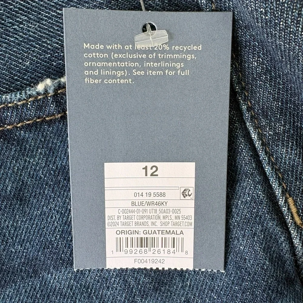 NWT Universal Thread Womens Blue Denim Relaxed Fit 90s Baggy Shorts Size 12